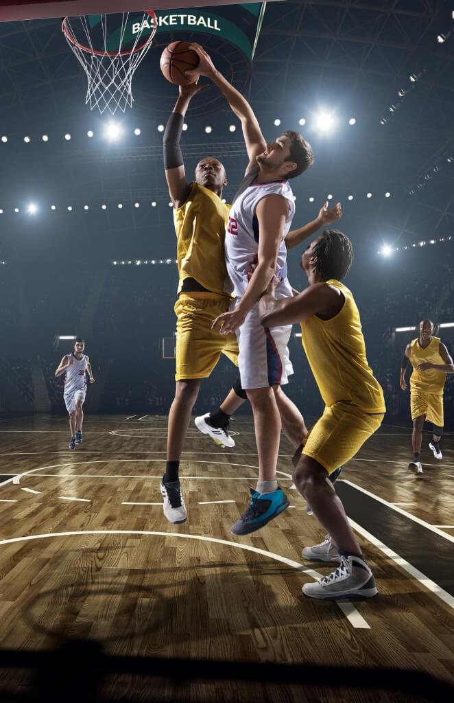 Squadra di basket con abbigliamento sportivo personalizzato